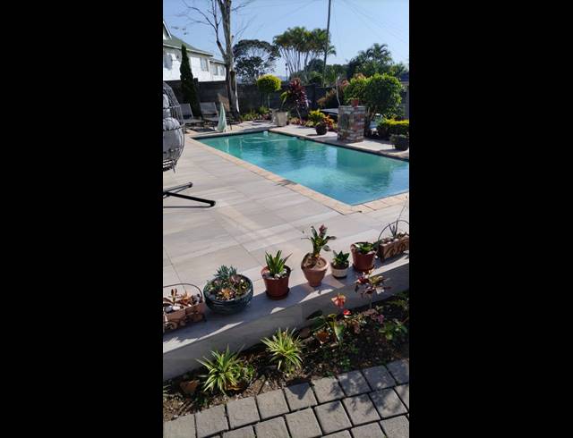 8 BEDROOM HOUSE FOR SALE IN ESCOMBE